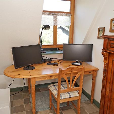 Ferienhaus mit viel Platz in Strandnaehe Damp Exterior foto